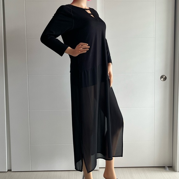 Long cover up - Picture 2 of 15